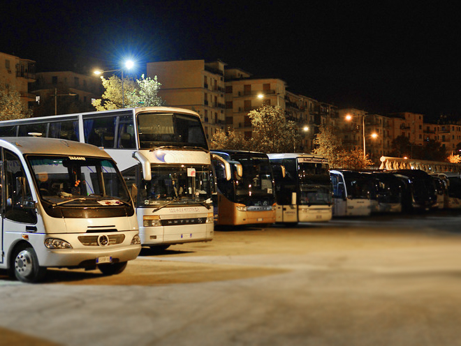 Salerno Mobilità e Luci d’Artista 2024: parcheggi bus in via Ligea